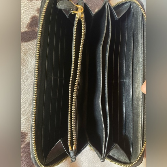 Prada Black Leather Zippy Wallet - Picture 8 of 12